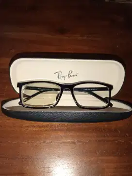 Kacamata Rayban