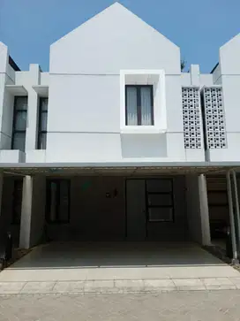 Disewakan Rumah di Sienna Residence Serpong