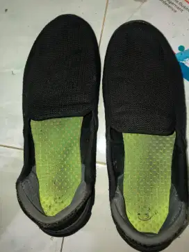 Sepatu skecher tembakan grade a ukuran 44 eur