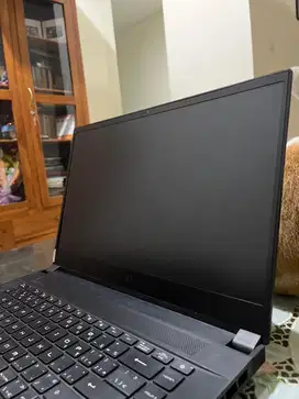 Layar MSI GS66 QHD 15.6” 240Hz Mulus, Tanpa Dead Pixel