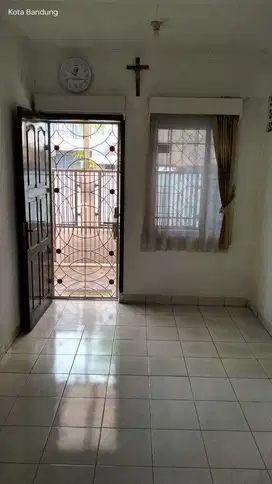 Rumah Strategis Tengah Kota di Bumi Kopo Kencana