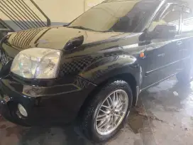 Nissan Xtrail XT pemakaian pribadi terawat
