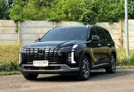 Hyundai Palisade Signature FL 2.2D Matic Tahun 2023 Hitam