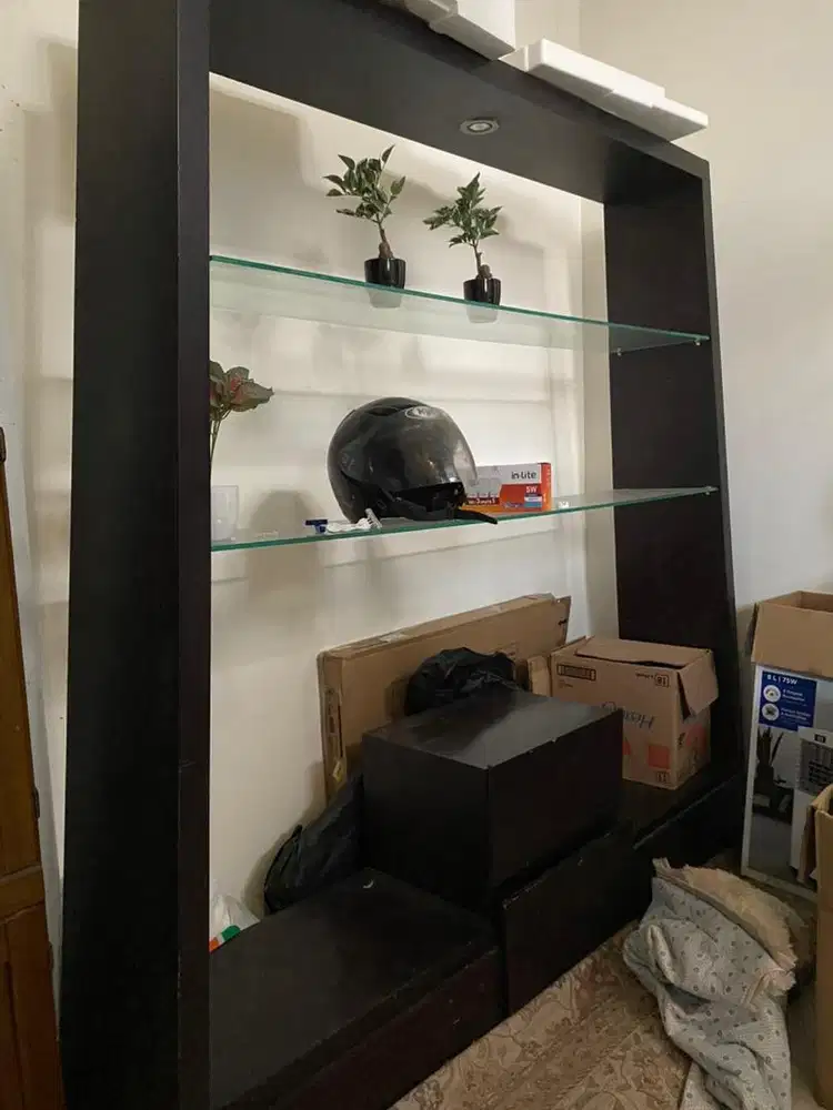 Rak hias kaca simple praktis
