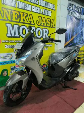 Lexi S 2020/19 Keyless AJM