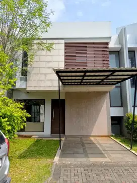 Disewakan rumah di Eminent Presigia Bsd
