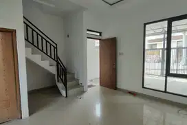 RUMAH DUA LANTAI SIAP HUNI KOMPLEK G LAND PADALARANG