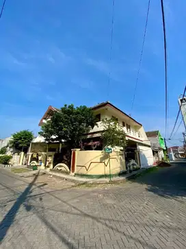 Dijual Cepat, Rumah Hook Terawat di Danau - danau, Sawojajar Malang