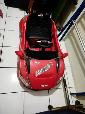 Mainan Mobil Aki Remote