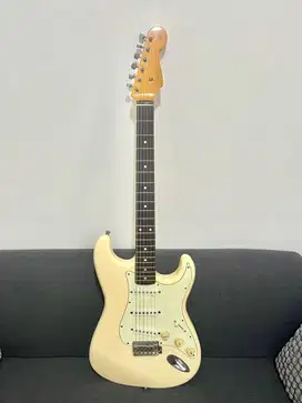 Fender stratocaster japan