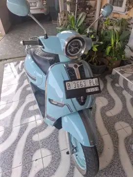 Keeway shiny biru