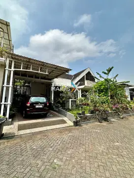 Dijual Rumah Terawat Lokasi Tengah Kota di Ijen Nirwana, Klojen Malang