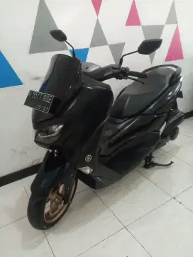 N max 2022 Hitam