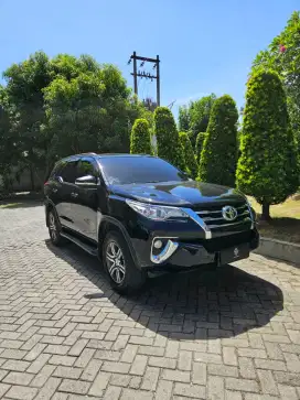 Toyota fortuner G 2016 diesel solar warna hitam