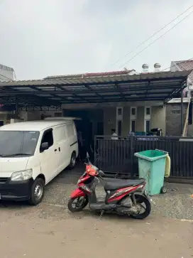 Rumah tinggal sektor 7a siap huni posisi terbaik dekat taman
