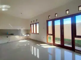 Dijual Rumah Baru 2 Lantai – READY UNIT Taman Persada