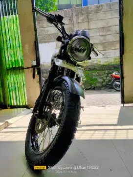 Kawasaki w175 se