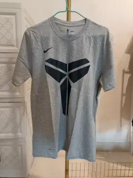 2 Kaos Tshirt Nike Kobe Bryant Original size M