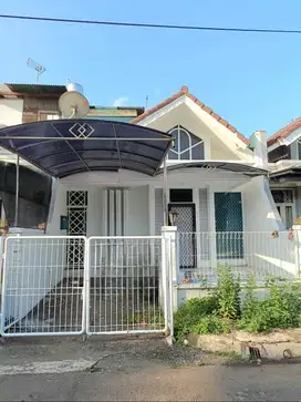 Jual cepat Rumah full renov di Taman modern cakung harga Termurah