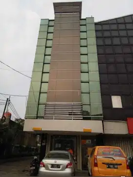 MURAH! Ruko Hook 3,5 Lantai di Jalan Raya Jatinegara, Jakarta Timur