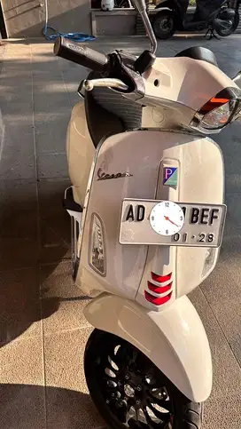 Dijual Cepat Vespa Sprint IGET ABS 2023