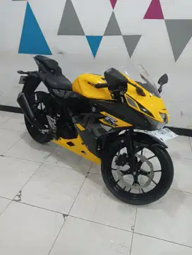 Suzuki GSX-R 150 2021 Kuning Langka
