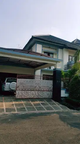 RUMAH MEGAH DI CITRA GRAND CIBUBUR