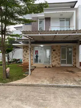 Rumah 2 lantai hook di Serpong