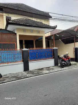 Disewakan rumah di maguwoharjo
