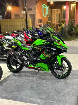 ZX25RR KRT ABS QS LOW KM PAJAK ON TERMURAH