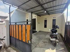 Rumah minimalis di jl. Kaliurang km 10 pasar gentan