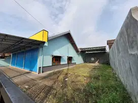 Disewakan ruko besar cocok untuk usaha dan gudang