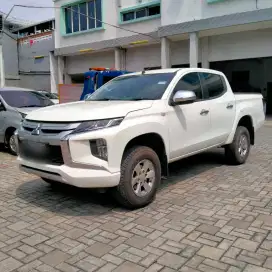 MITSUBISHI TRITON DC GLS M/T 4X4 2020 NOPOL B KM 13 RIBU ASLI DIJAMIN