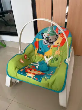 Bouncer fisher price like new