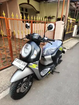 Bissmillah dijual motor Honda Scoopy SE 2023 istimewa