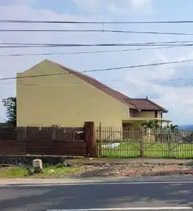 Tanah dan Bangunan Di Nol Jalan Raya Pandanrejo, Batu Strategis