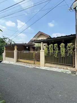 Dijual Rumah Dengan Lokasi Strategis Di Kebayoran Baru
