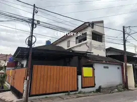 Dijual Rumah Letak Pinggir Jalan Perbatasan Cinere Jagakarsa