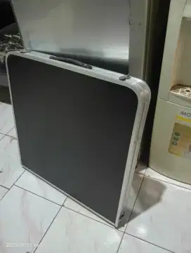 meja lipat bagus seperti baru