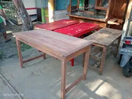 meja bekas warung ada 4