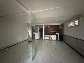 Ruko 3 Lantai Pinggir Jalan Ramai Cocok Usaha Buah Batu