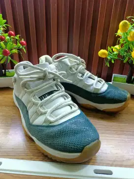 Sepatu pria Jordan ori Size 41