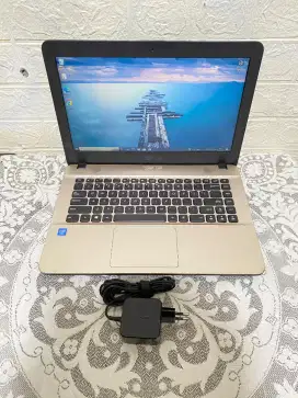 ASUS X441M
Spek
Prosesor : Intel Celeron N4000