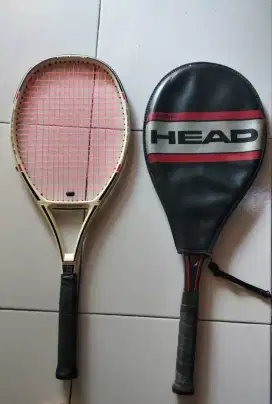 Raket tenis lapangan