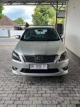 Toyota kijang innova G 2012
