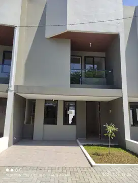 Jual rumah baru EXCLUSIF jalan raya Cluster SIAP HUNI 2 Lantai Derwati