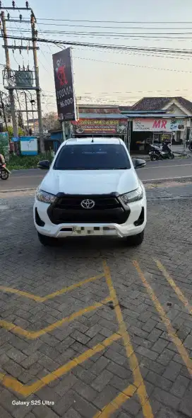 Hilux DC 2.4 E 4x4