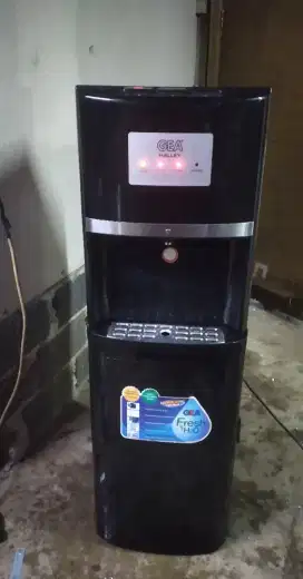 Jual dispenser galon bawah merk GEA normal semua minus bks make