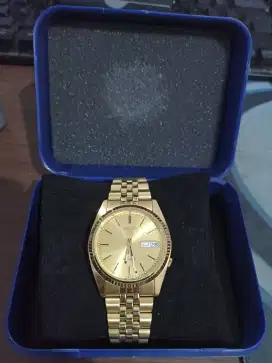 Seiko SNXJ94k1 automatic Gold tone stainless steel
