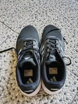 Dijual sepatu adidas 100% original